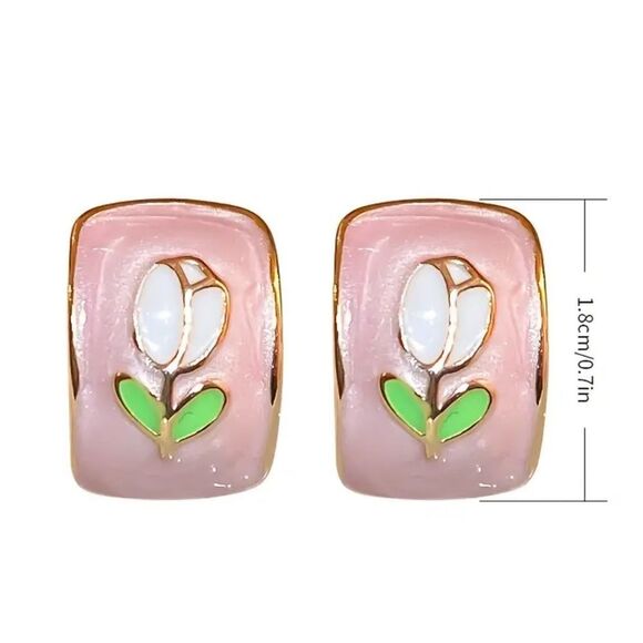 🌷Elegant GoldTone White Ivory Swirl Tulip Painted Earrings - Picture 15 of 16